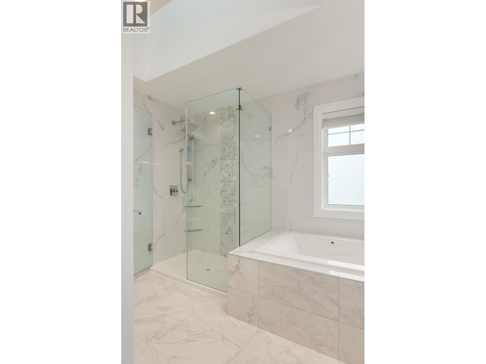 1028 Cornwall Street, New Westminster, British Columbia  V3M 1S2 - Photo 22 - R3071783