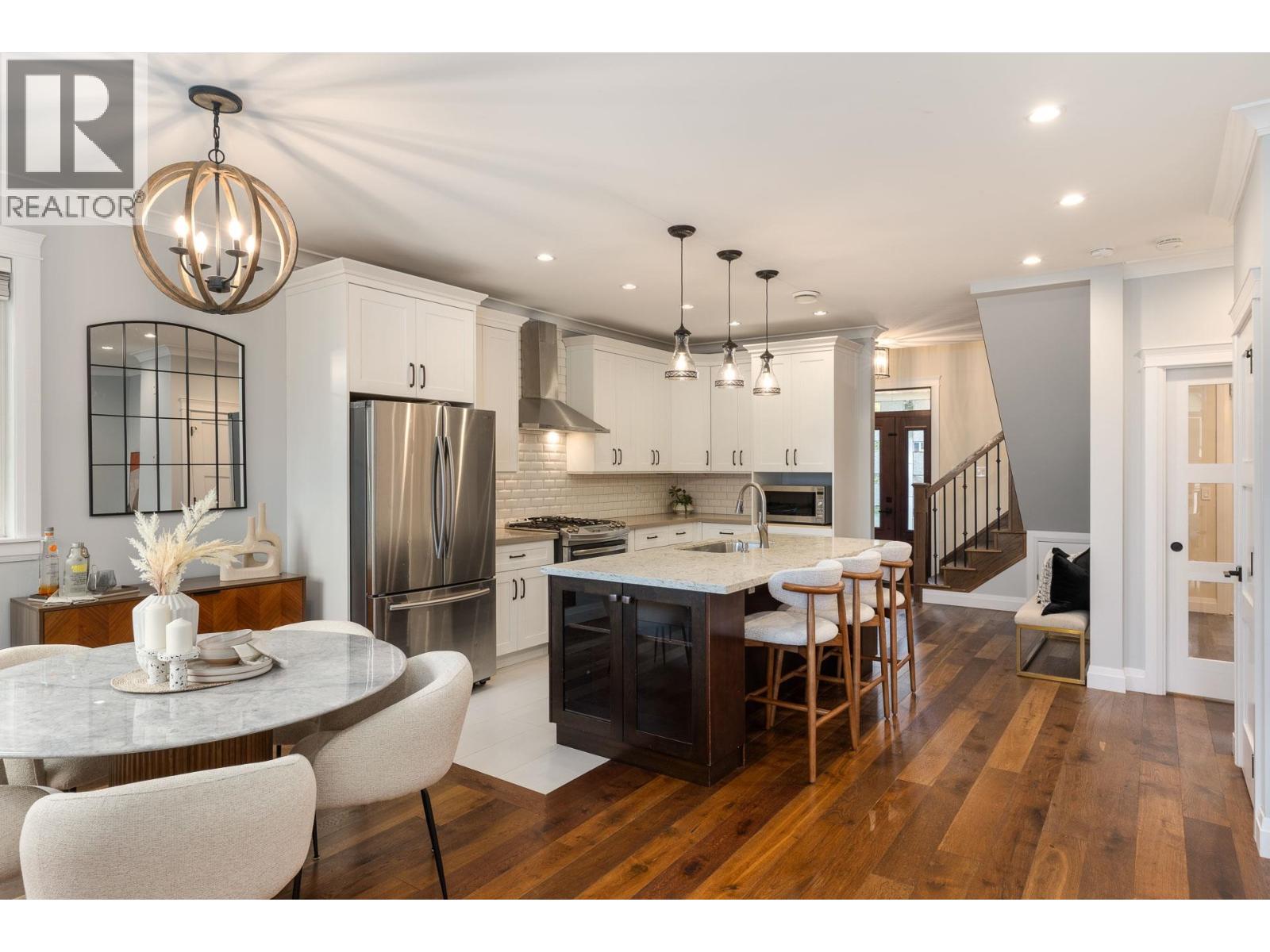 1028 Cornwall Street, New Westminster, British Columbia  V3M 1S2 - Photo 4 - R3071783