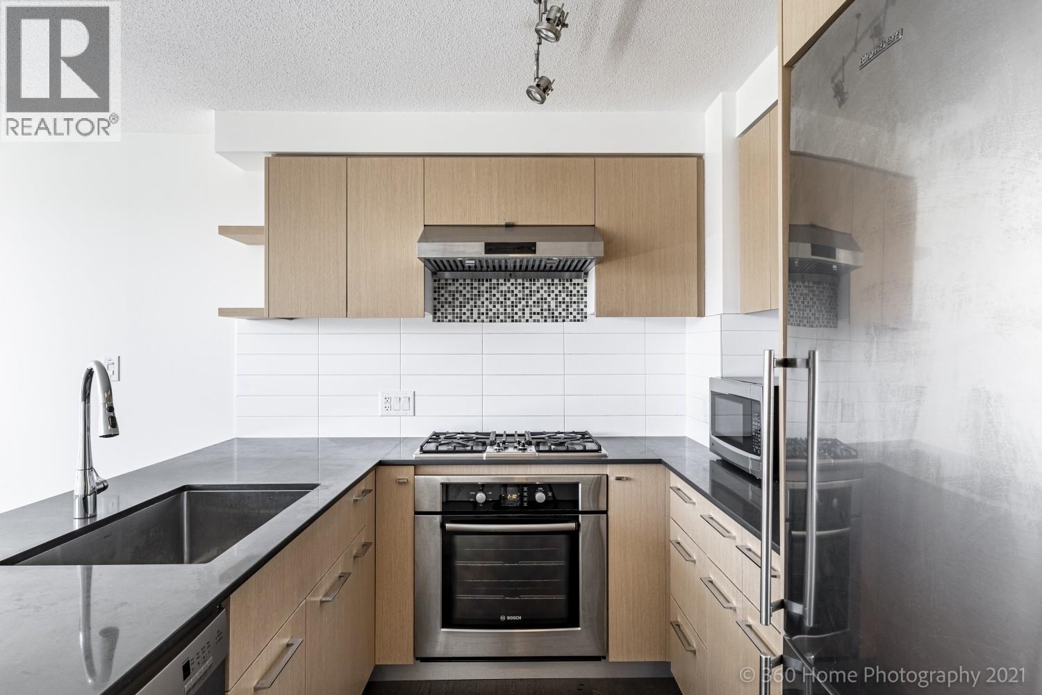 7xx 7988 Ackroyd Road, Richmond, British Columbia V6X 0K6 - Photo 2 - R3071770