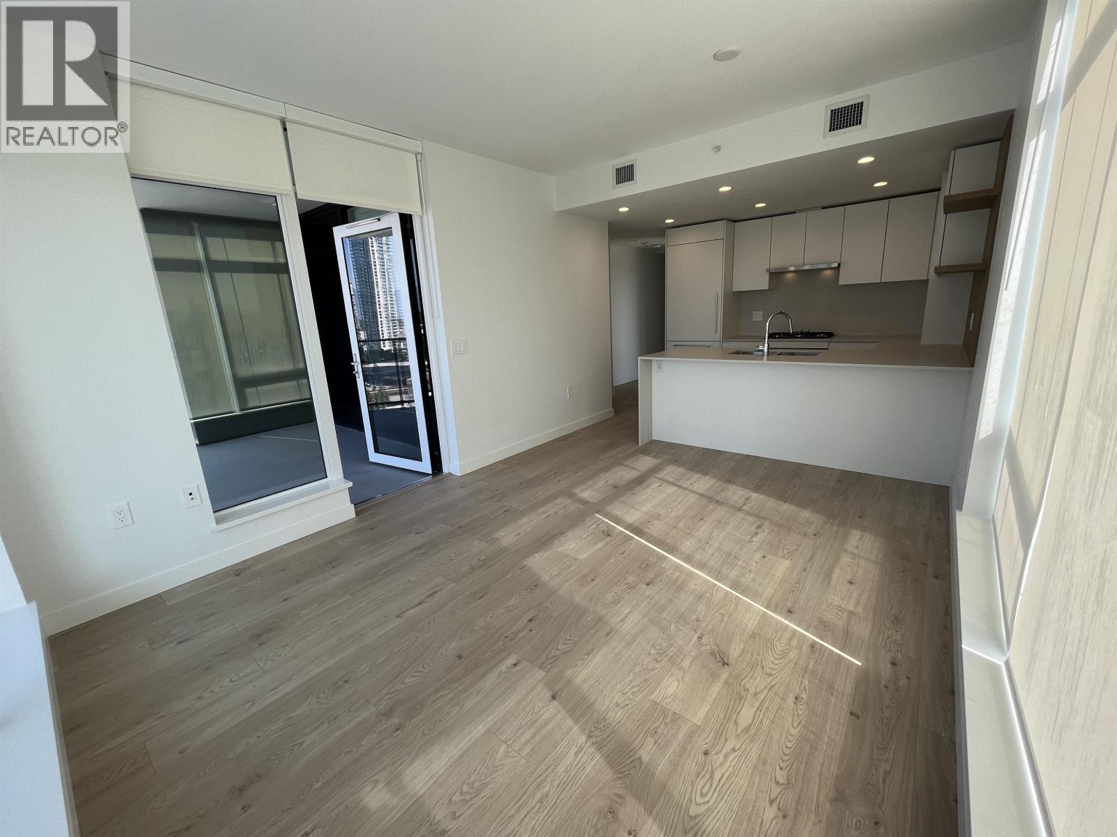 15fl 2n2 2181 Madison Road, Burnaby, British Columbia  V5C 4B3 - Photo 4 - R3071778