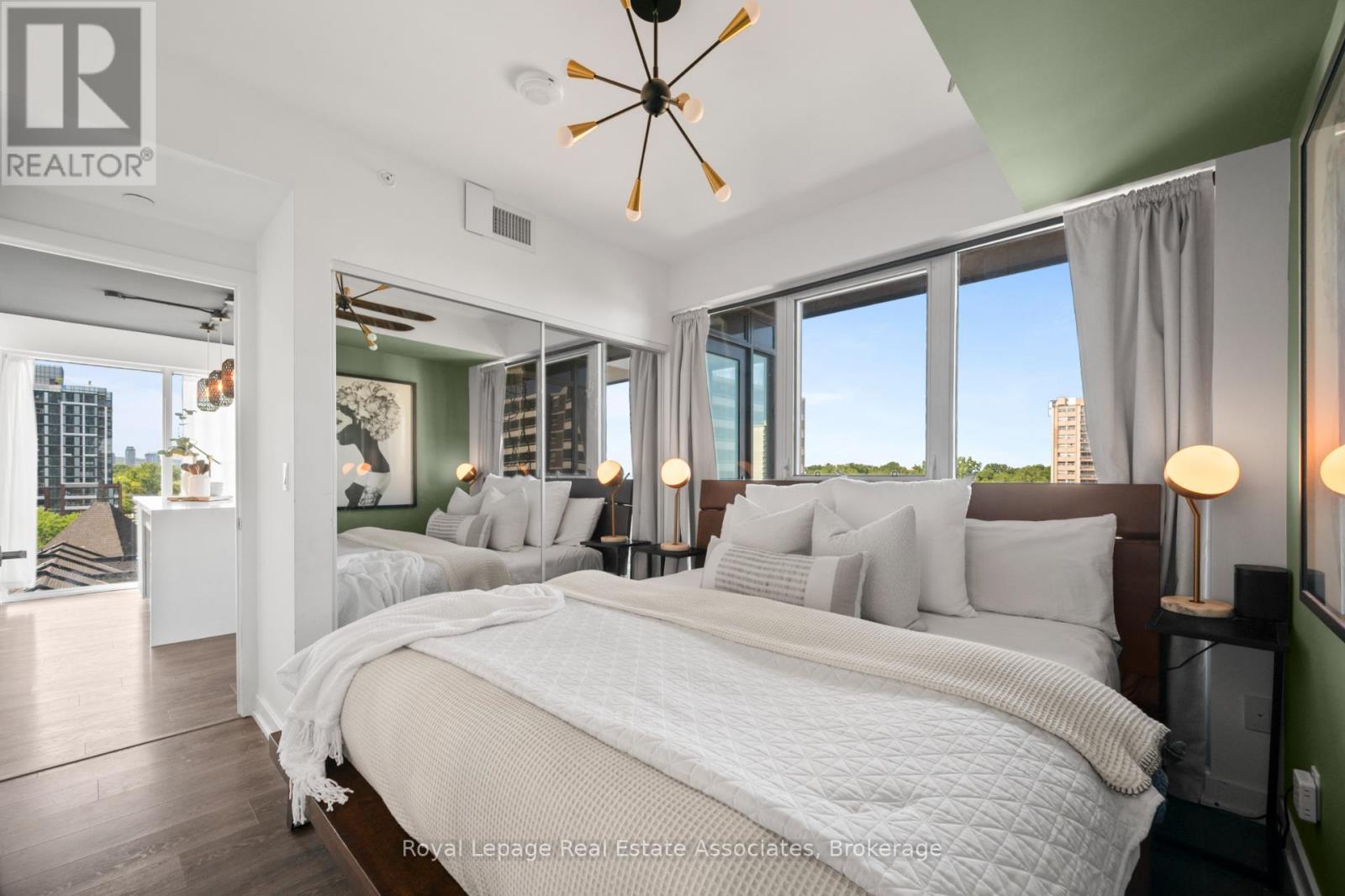 602 - 370 Martha Street, Burlington, Ontario L7R 0G9 - Photo 13 - W12586432