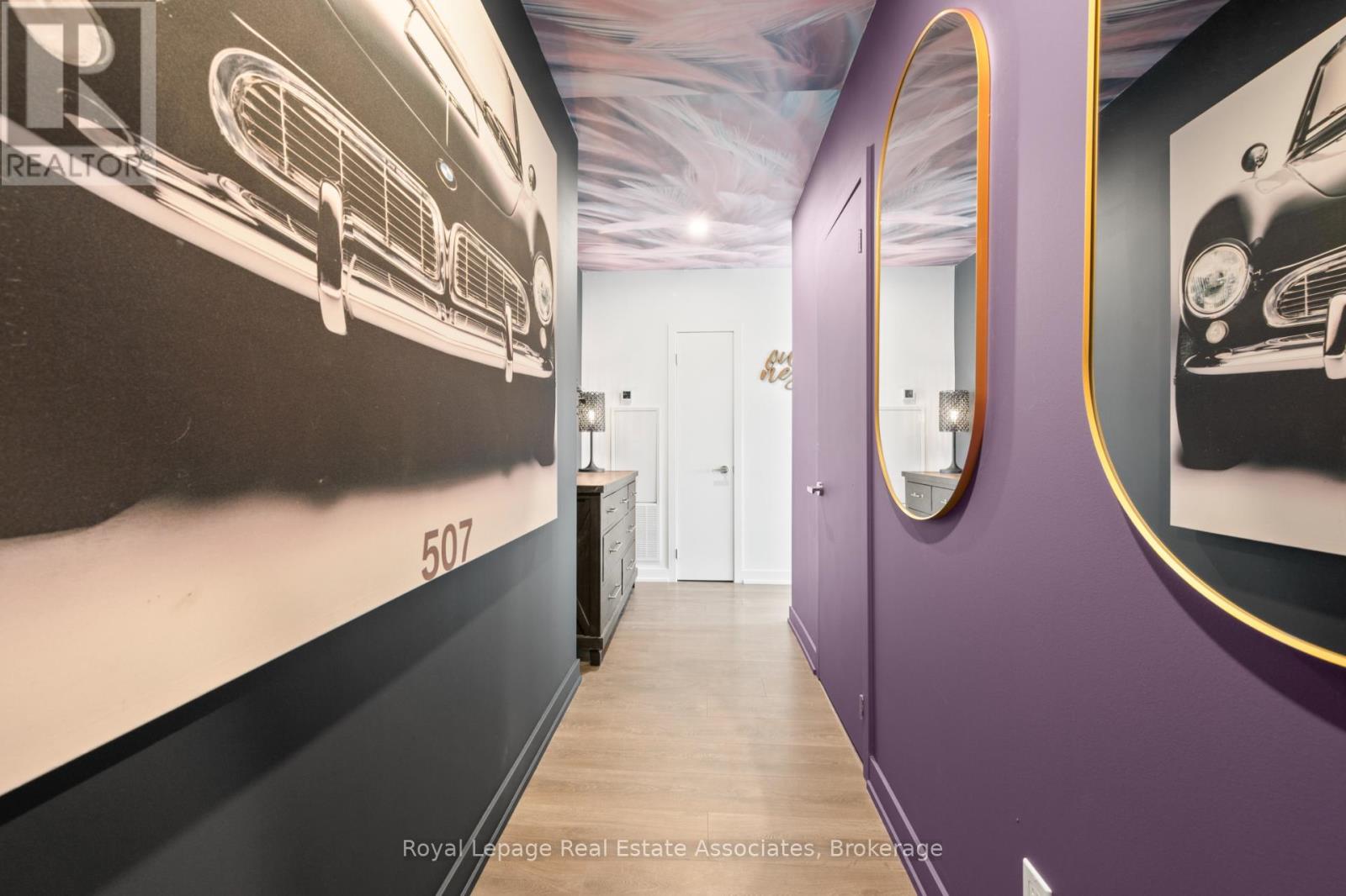 602 - 370 Martha Street, Burlington, Ontario L7R 0G9 - Photo 3 - W12586432