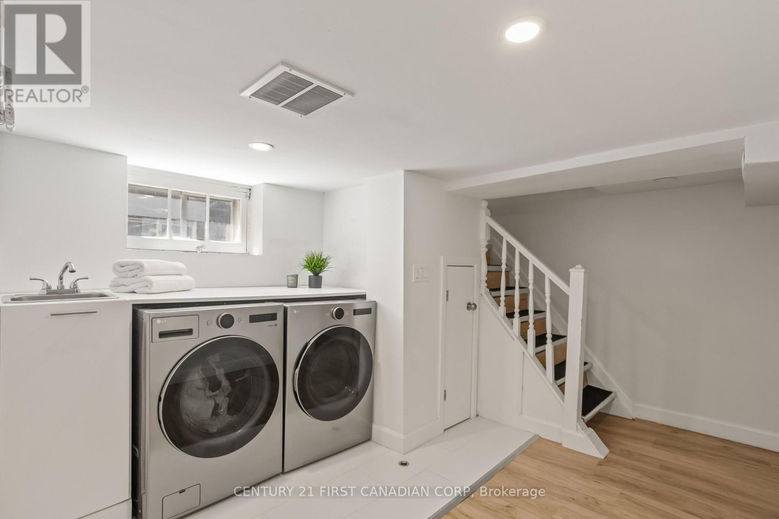 872 Lovett Street, London East, Ontario  N5Z 1N5 - Photo 27 - X12438520