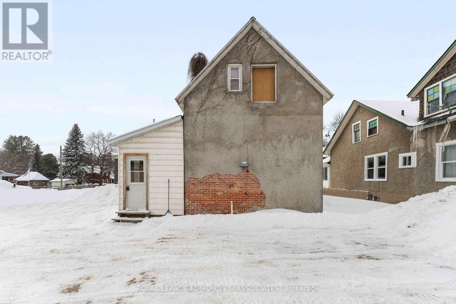 231 Cecelia Street, Pembroke, Ontario  K8A 1R8 - Photo 11 - X12566524