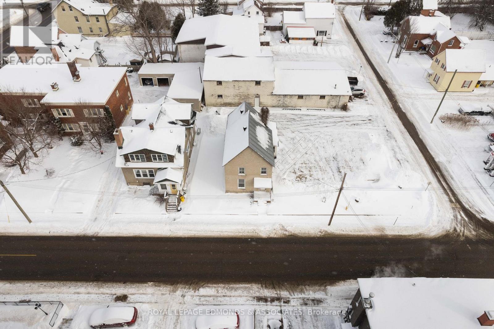 231 Cecelia Street, Pembroke, Ontario  K8A 1R8 - Photo 3 - X12566524