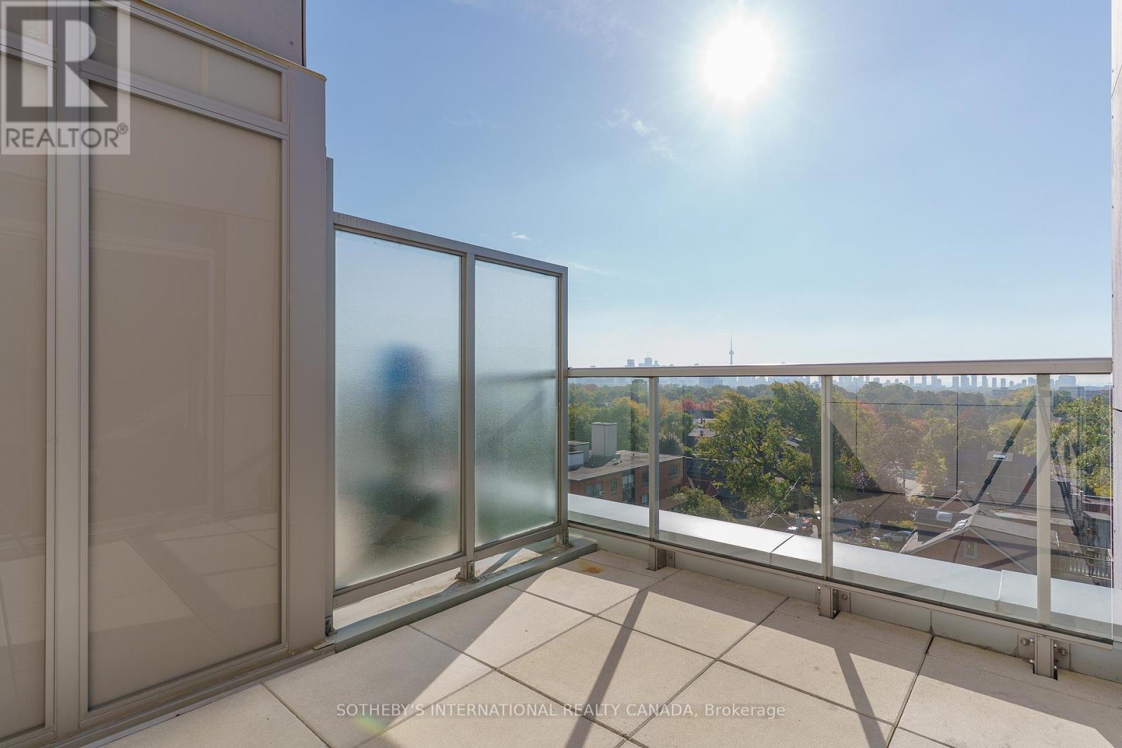 707 - 835 St. Clair Avenue W, Toronto, Ontario  M6C 0A8 - Photo 14 - C12597100