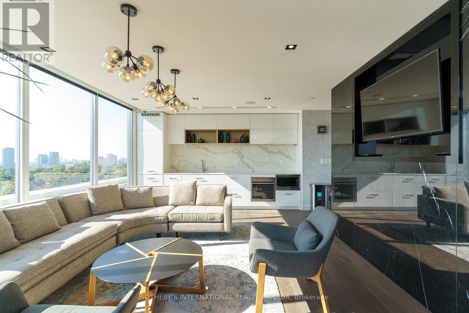 707 - 835 St. Clair Avenue W, Toronto, Ontario  M6C 0A8 - Photo 24 - C12597100