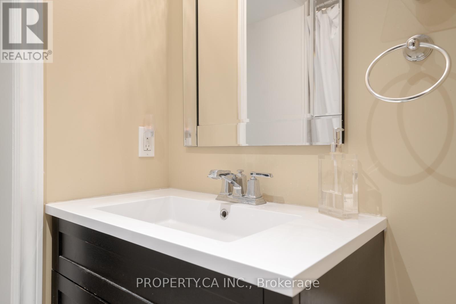 7 - 963 Avenue Road, Toronto, Ontario  M5P 2K9 - Photo 11 - C12597152