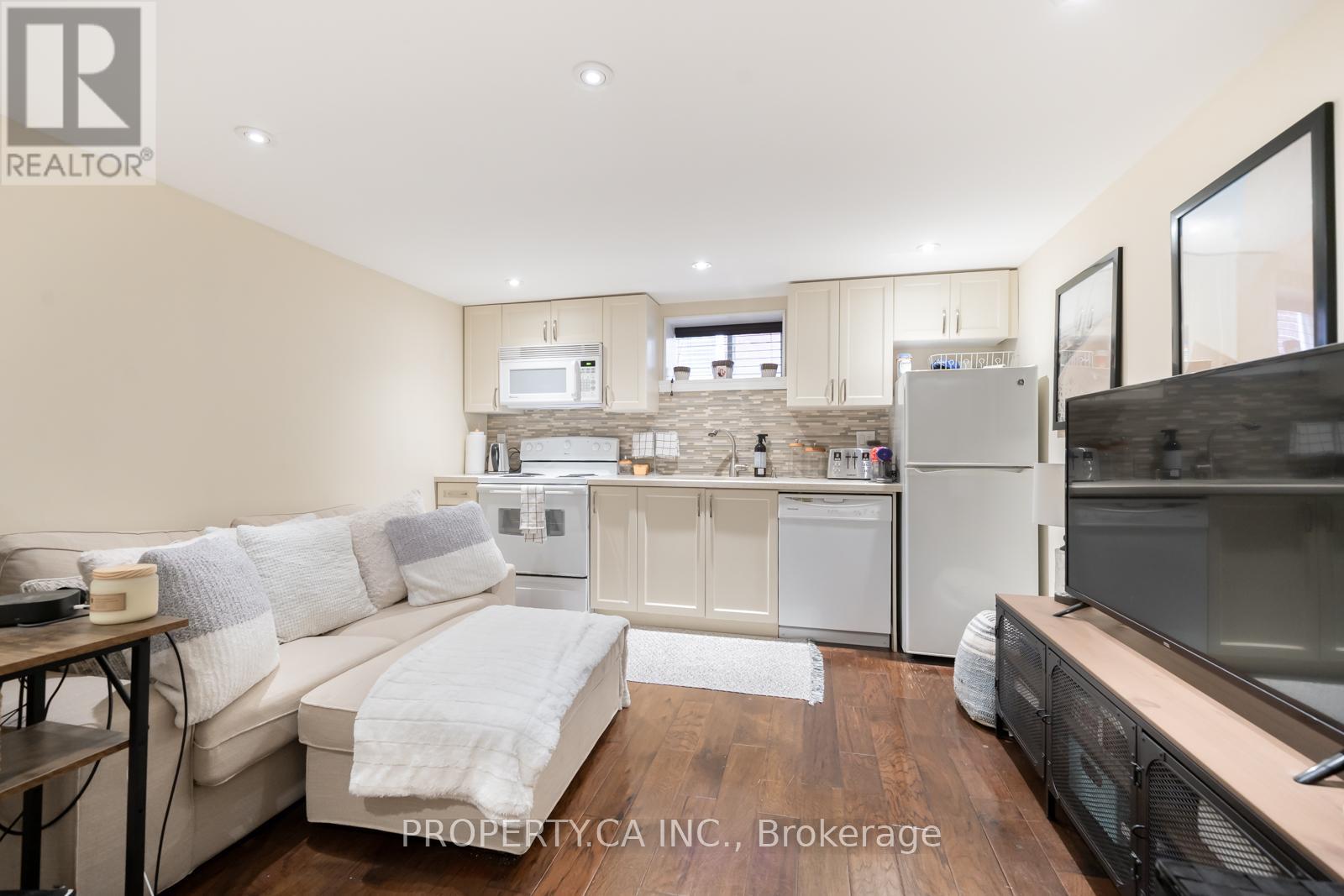 7 - 963 Avenue Road, Toronto, Ontario  M5P 2K9 - Photo 4 - C12597152