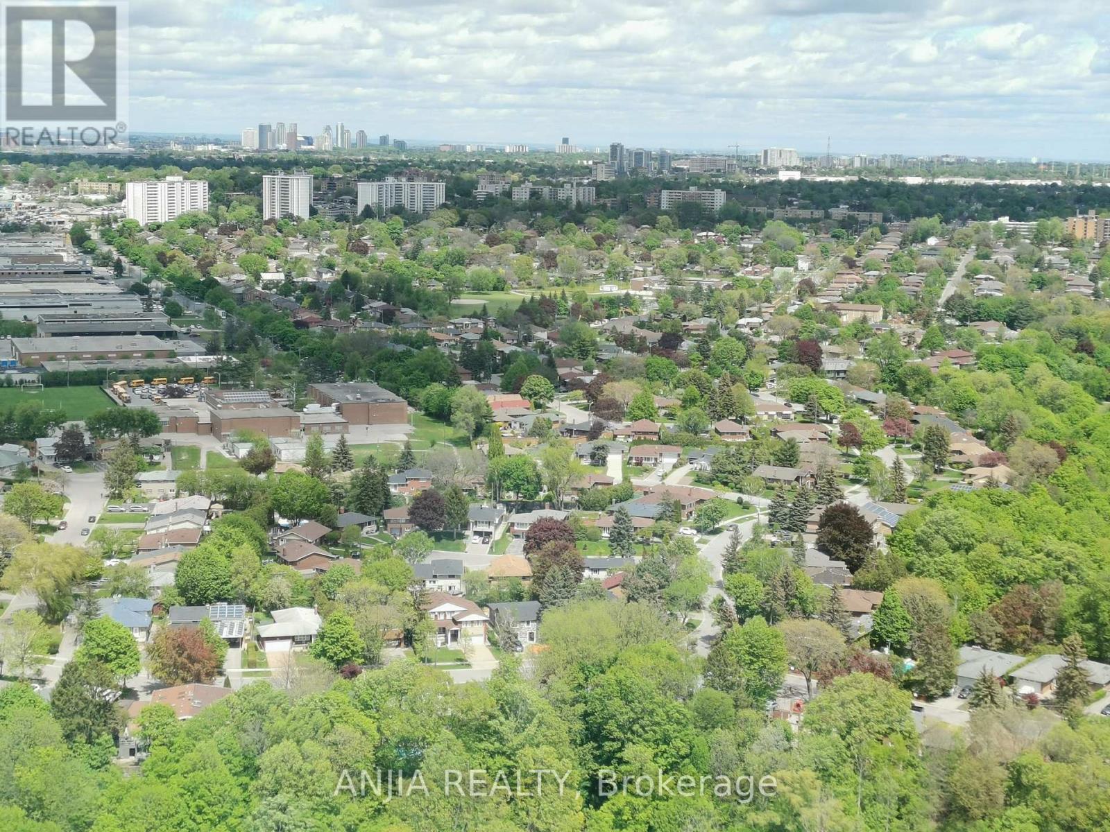 3710 - 7 Concorde Place, Toronto, Ontario M3C 3N4 - Photo 18 - C12597180