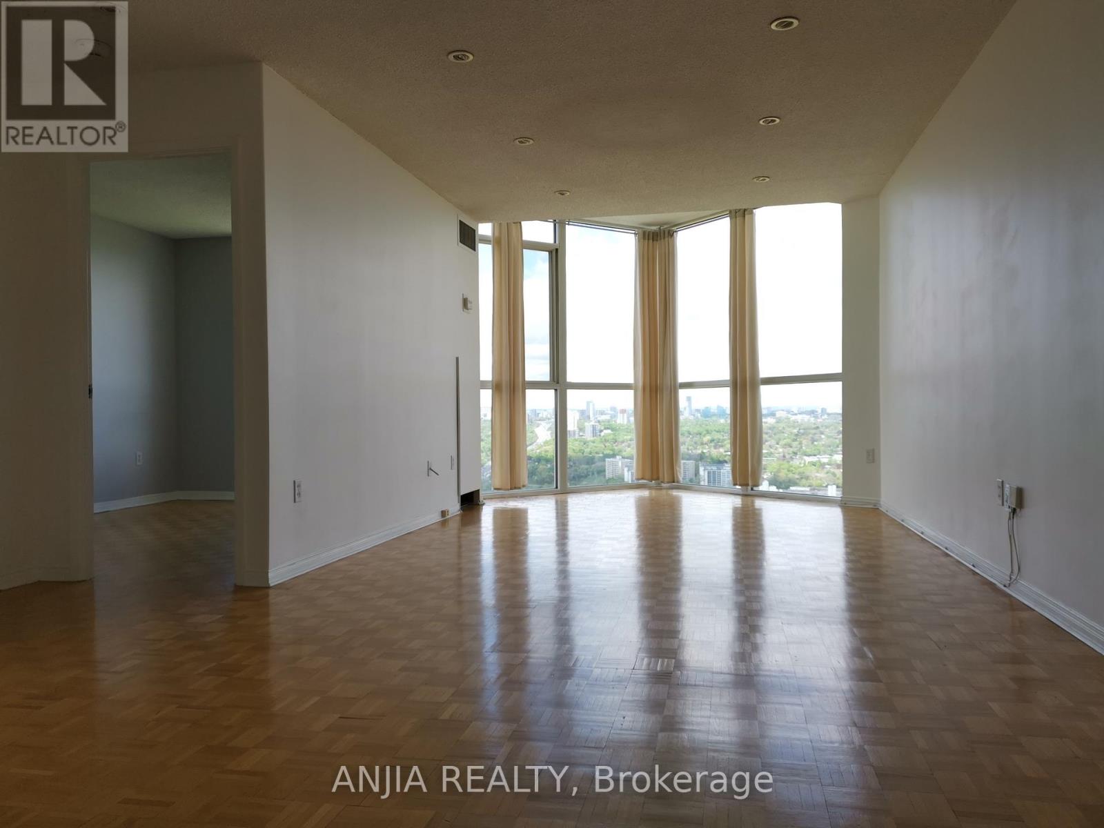 3710 - 7 Concorde Place, Toronto, Ontario M3C 3N4 - Photo 2 - C12597180