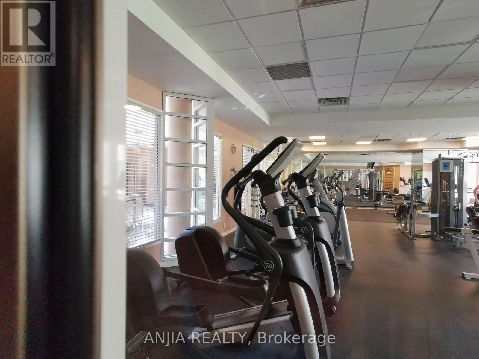 3710 - 7 Concorde Place, Toronto, Ontario M3C 3N4 - Photo 21 - C12597180