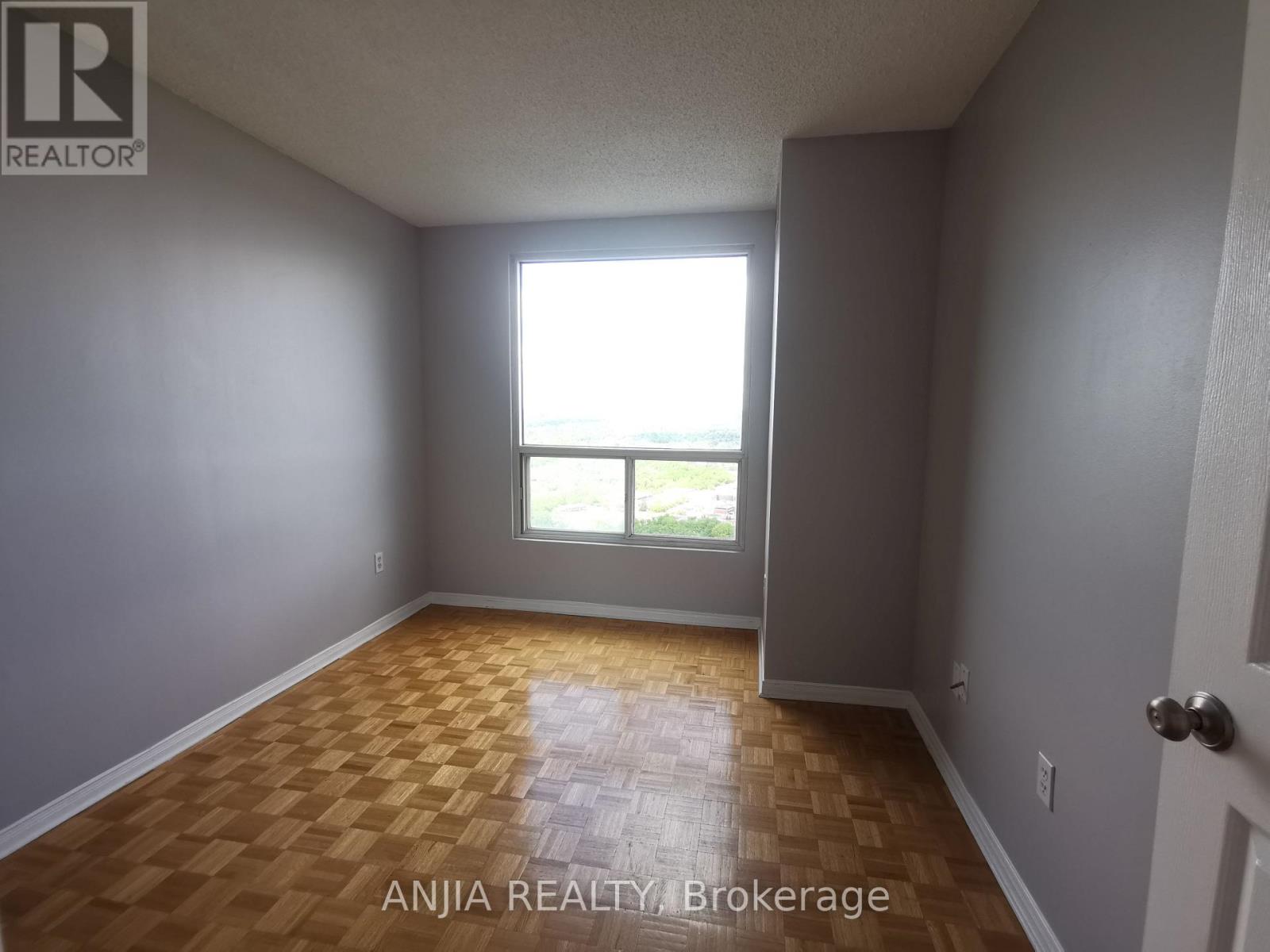 3710 - 7 Concorde Place, Toronto, Ontario M3C 3N4 - Photo 9 - C12597180