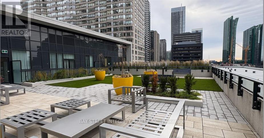 1815 - 4955 Yonge Street, Toronto, Ontario  M2N 0L8 - Photo 15 - C12597196
