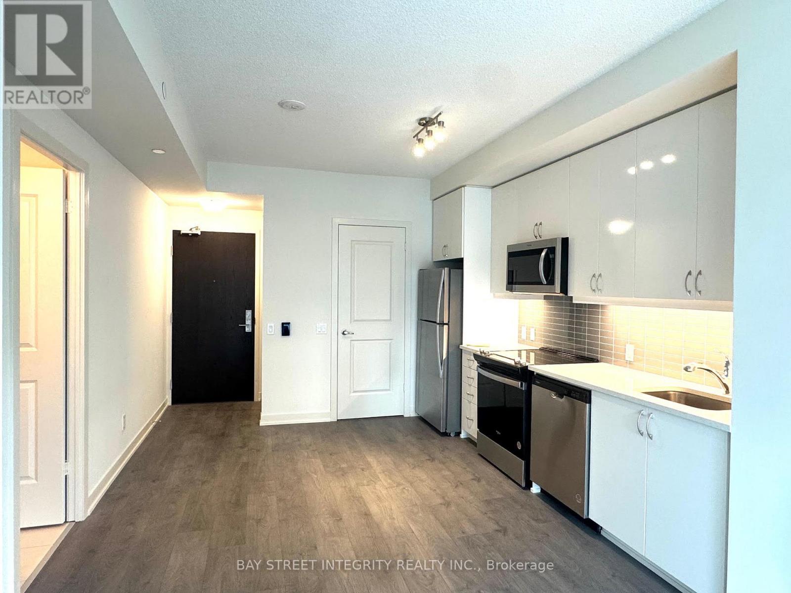 1815 - 4955 Yonge Street, Toronto, Ontario  M2N 0L8 - Photo 2 - C12597196