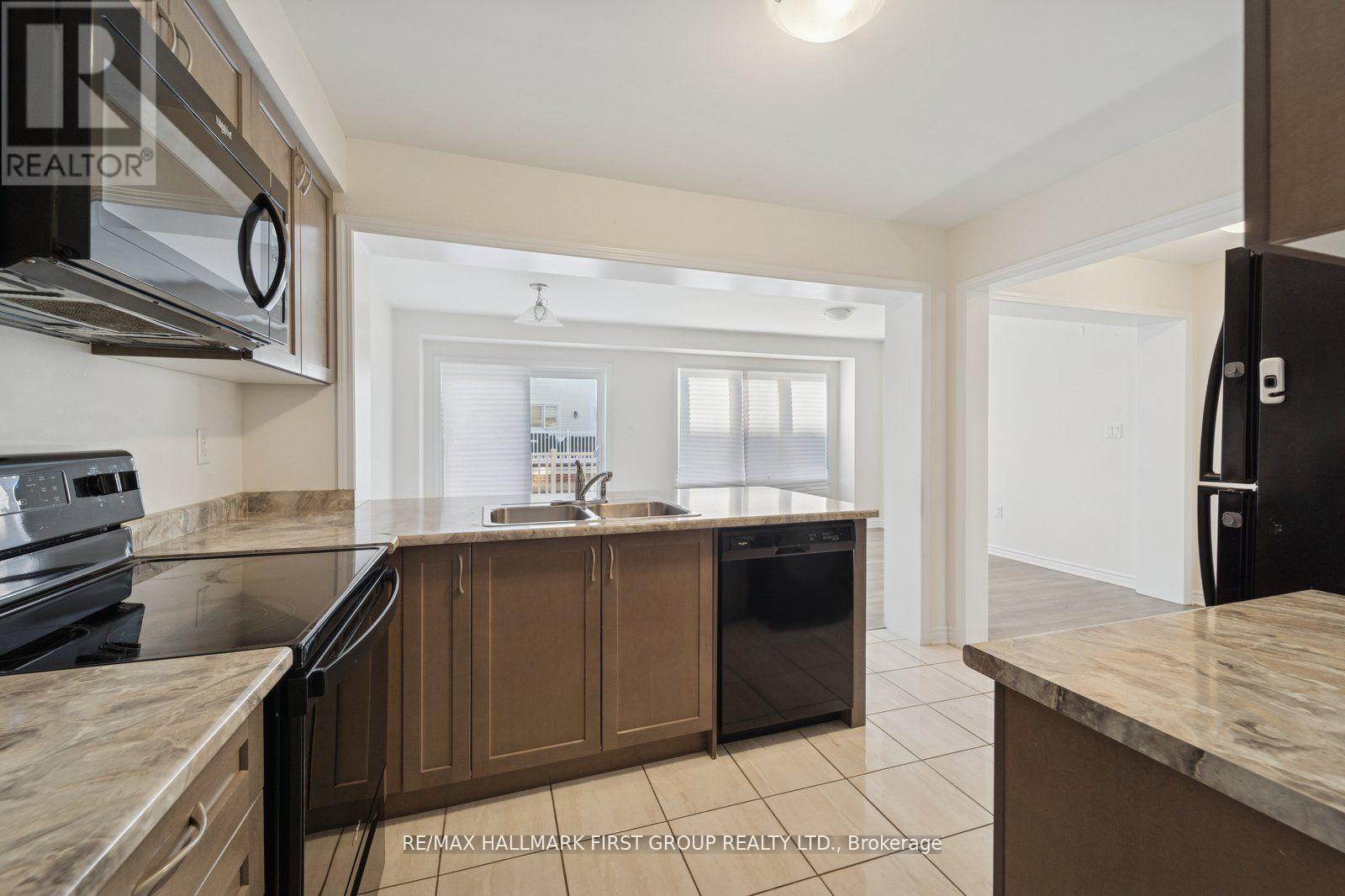 2442 Fall Harvest Crescent, Pickering, Ontario  L1X 0E8 - Photo 7 - E12597146