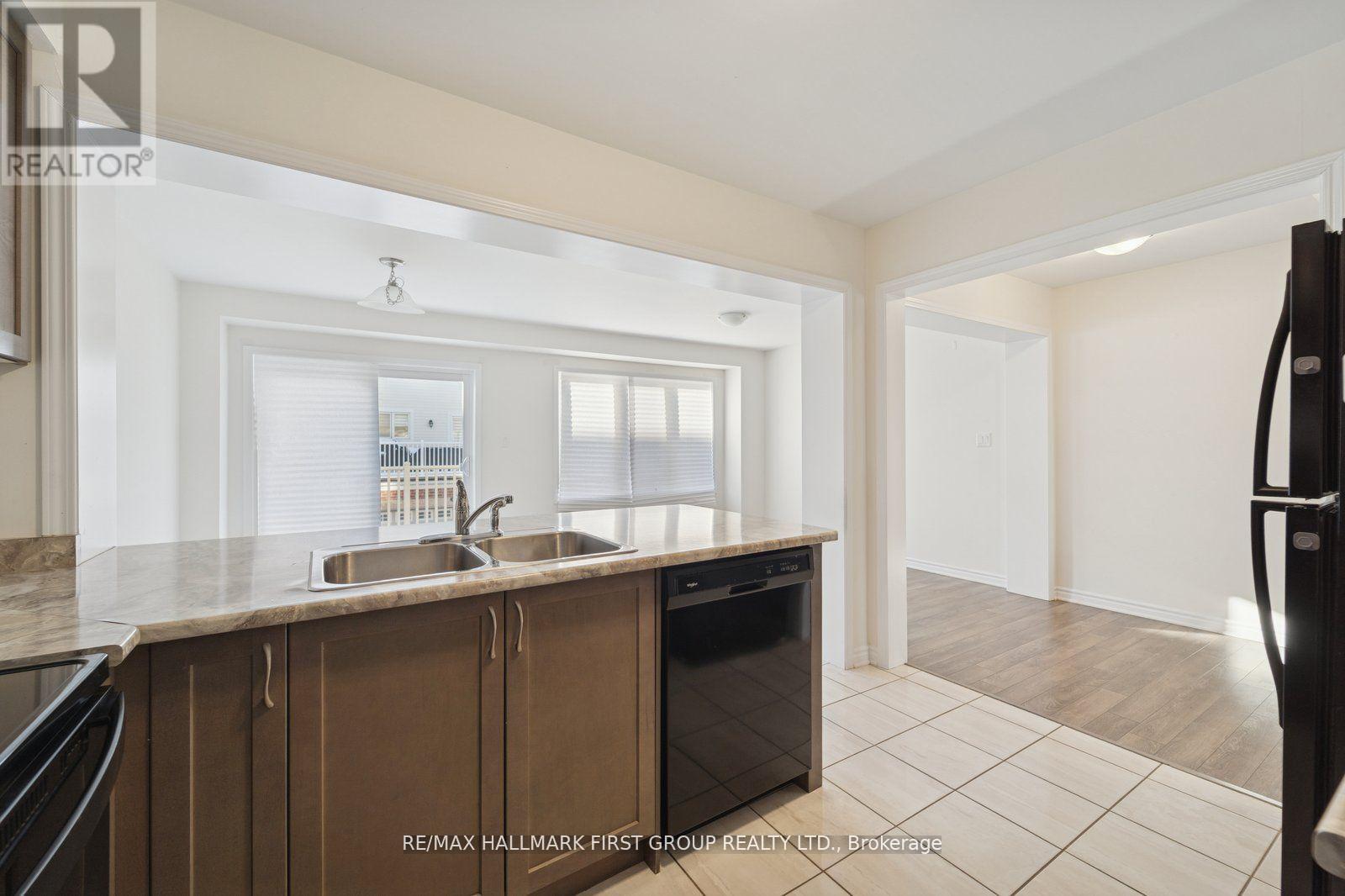 2442 Fall Harvest Crescent, Pickering, Ontario  L1X 0E8 - Photo 8 - E12597146