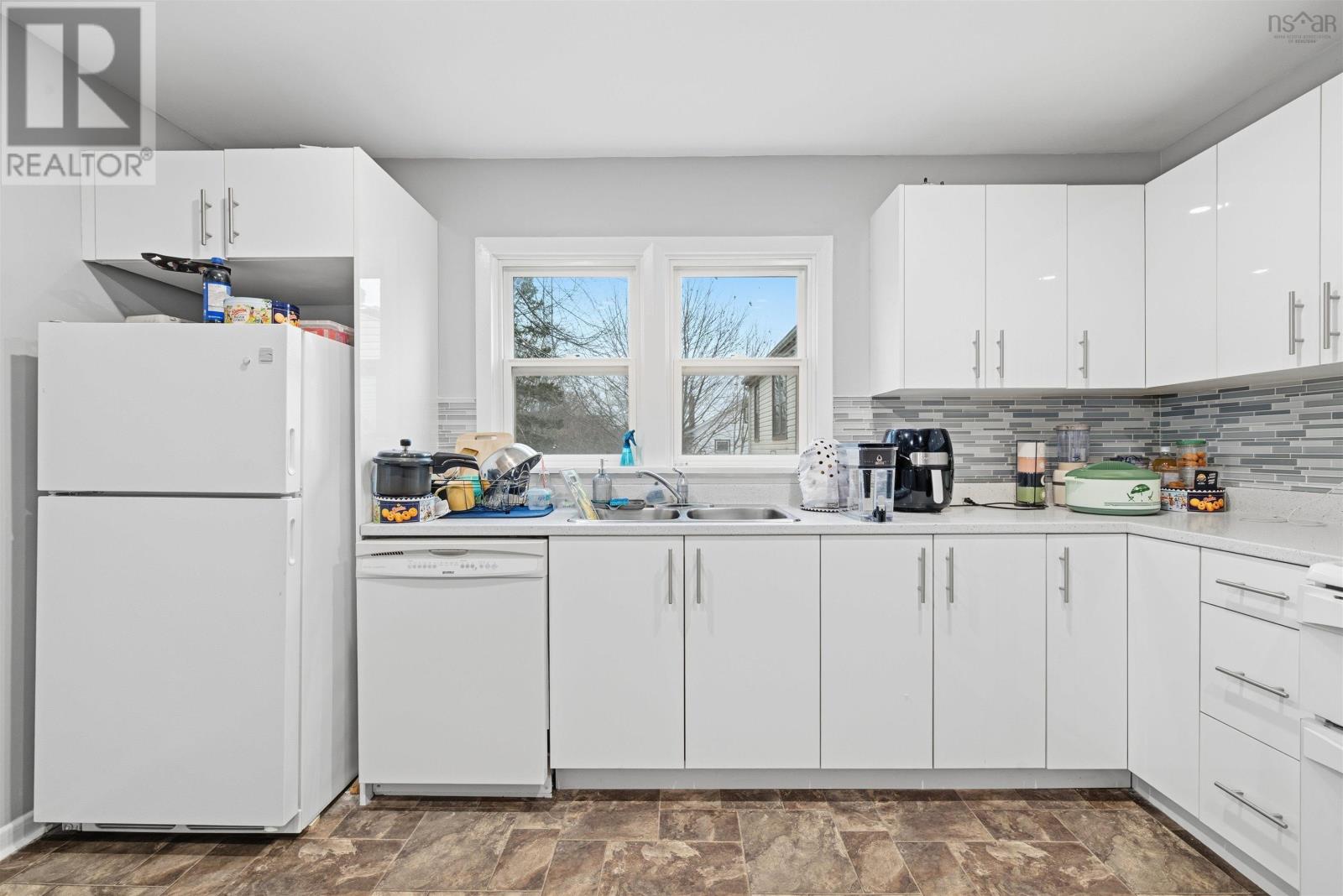 3176 Stanford Street, Halifax, Nova Scotia  B3L 4E1 - Photo 3 - 202528982