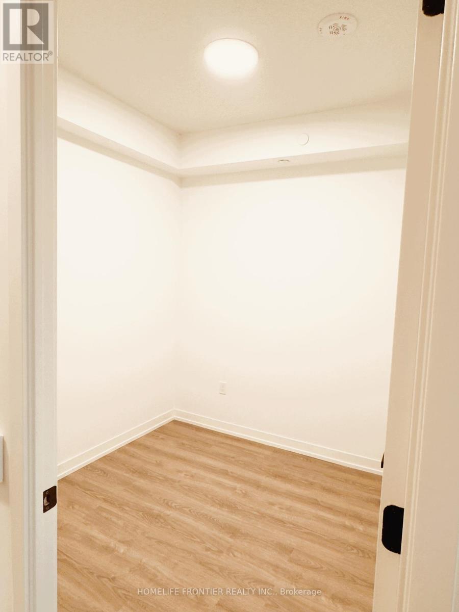 3510 - 8 Interchange Way S, Vaughan, Ontario  L4K 0R2 - Photo 7 - N12597120