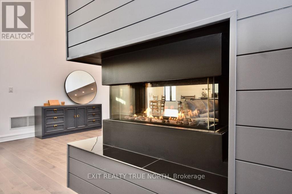 57 Glenhuron Drive, Springwater (Midhurst), Ontario  L4M 6T4 - Photo 8 - S12597102