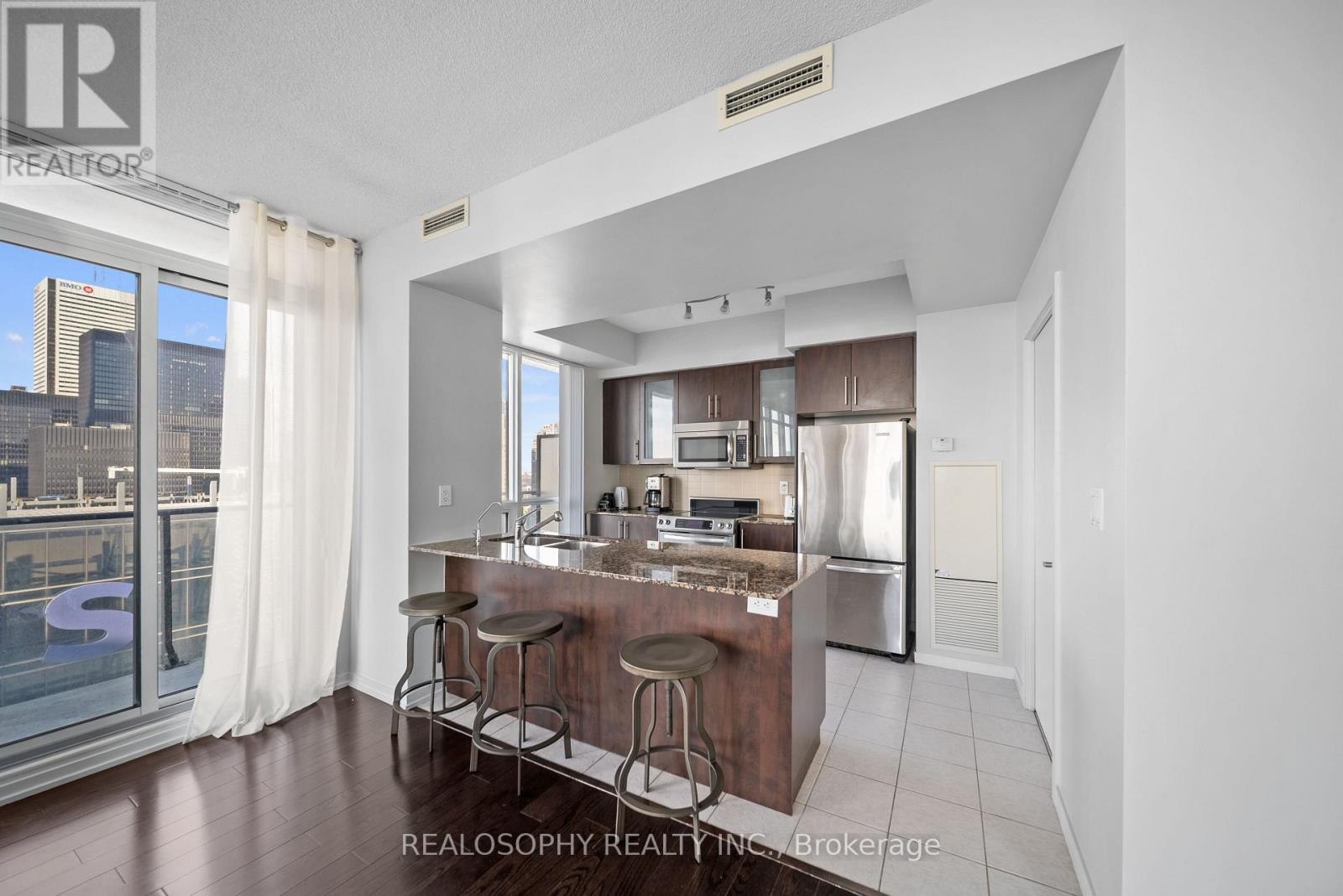 4305 - 65 Bremner Boulevard, Toronto, Ontario  M5J 0A7 - Photo 6 - C12594580