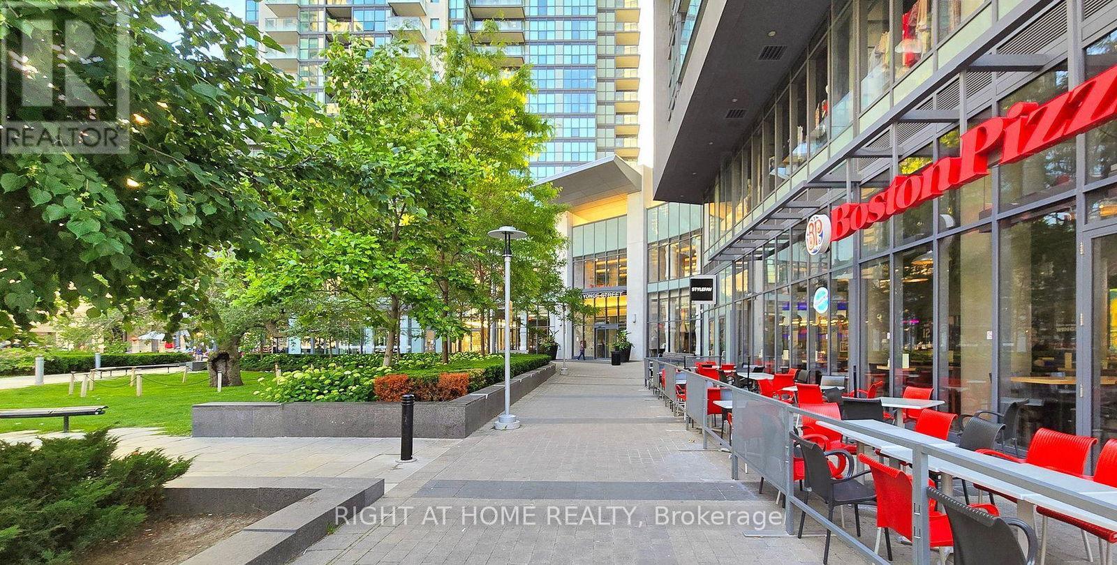 2207 - 5168 Yonge Street, Toronto, Ontario  M2N 0G1 - Photo 17 - C12596470
