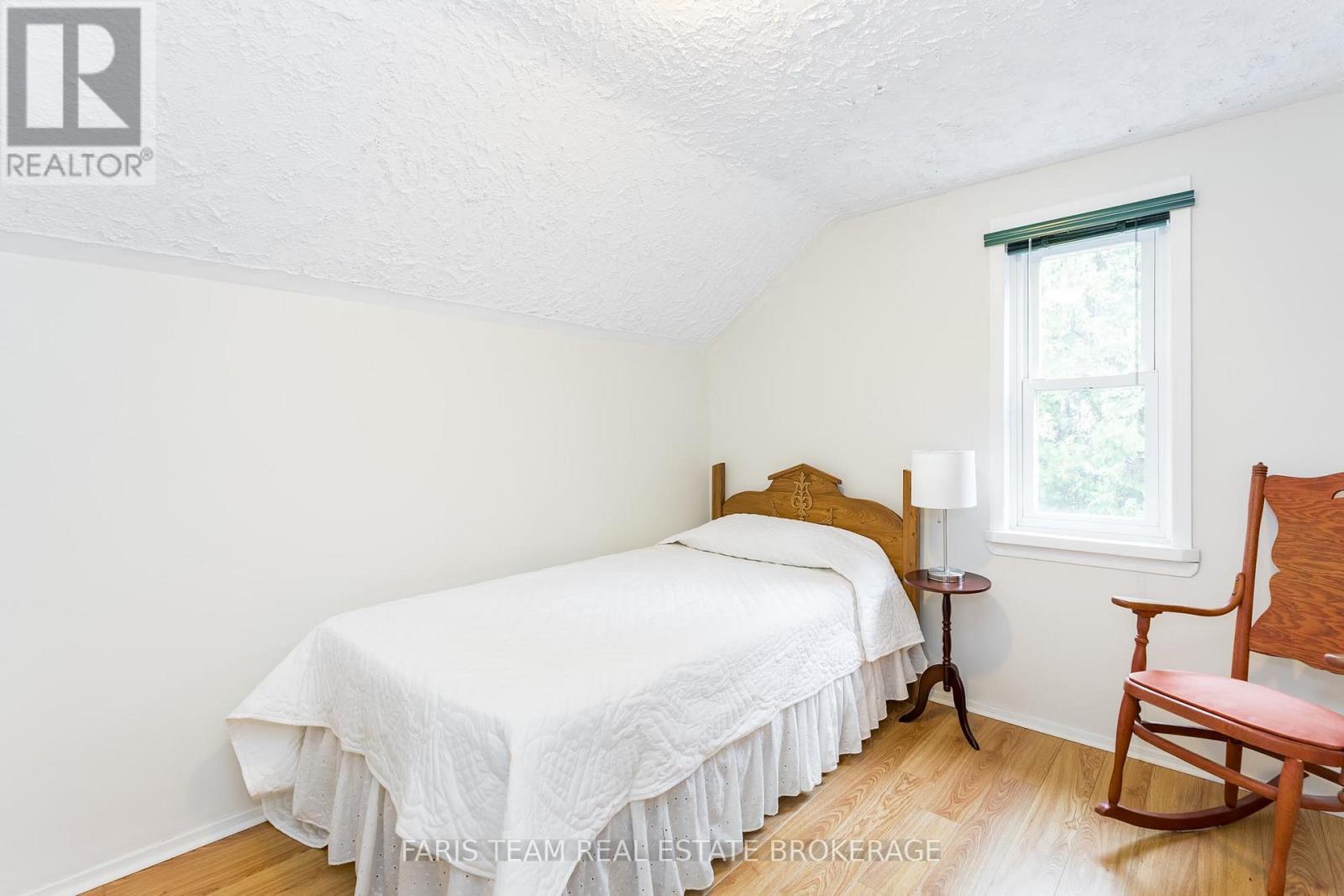 83 Hummingbird Hill Road, Oro-Medonte, Ontario  L0K 1N0 - Photo 16 - S12466079