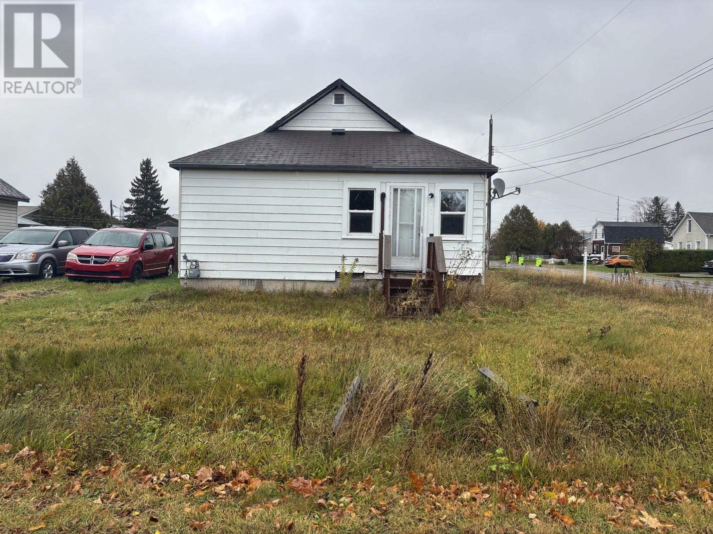 528 Brunswick Ave, Sault Ste. Marie, Ontario  P6C 4E8 - Photo 2 - SM253201