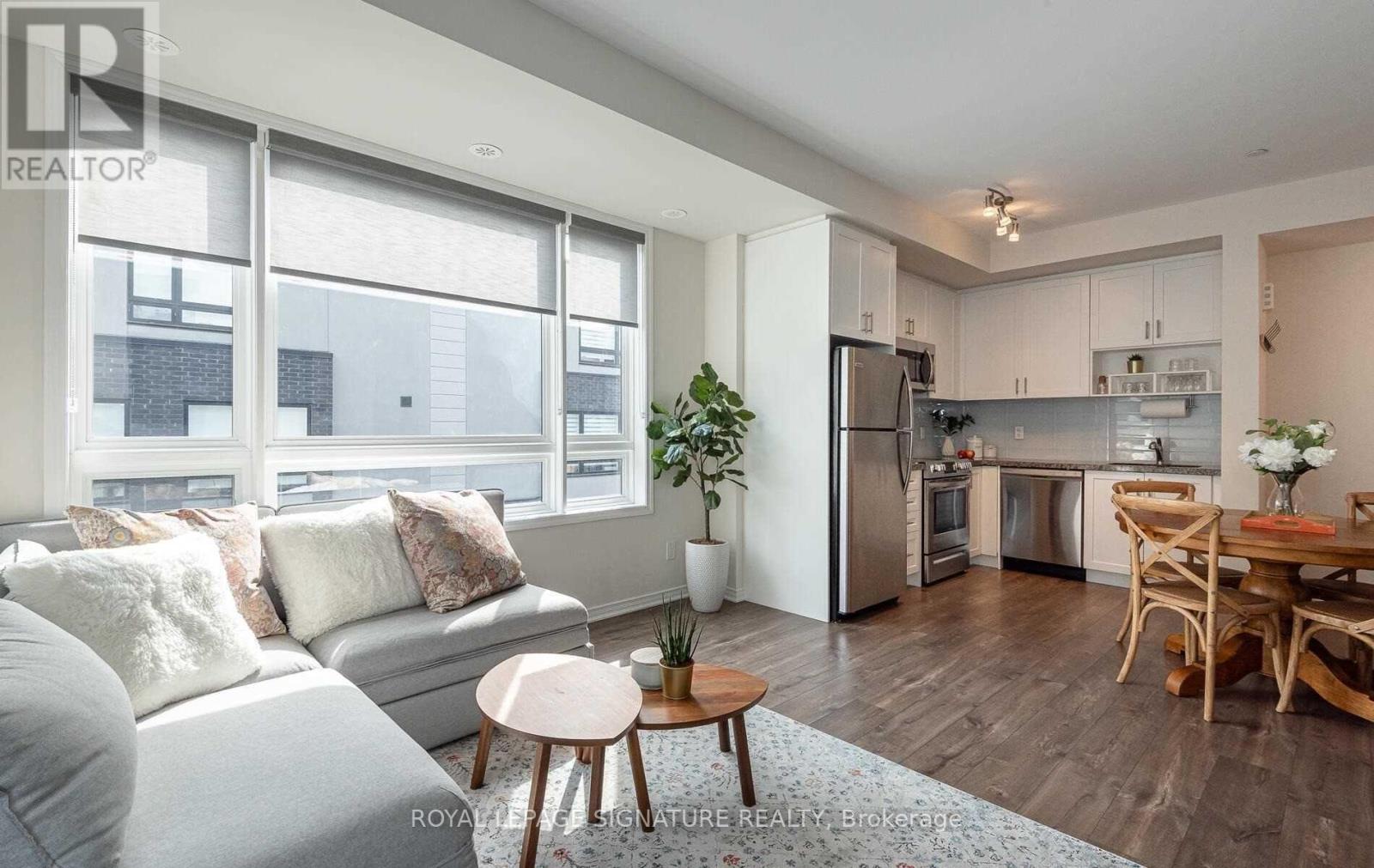 301 - 1120 Briar Hill Avenue, Toronto, Ontario  M6B 0A9 - Photo 4 - W12597090