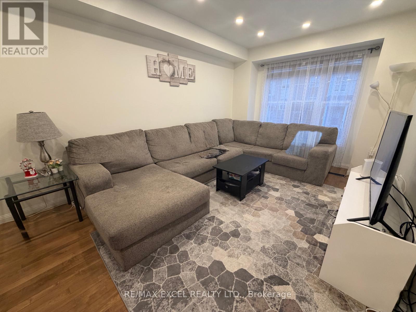 161 - 5980 Whitehorn Avenue, Mississauga, Ontario  L5V 2Y3 - Photo 4 - W12597094