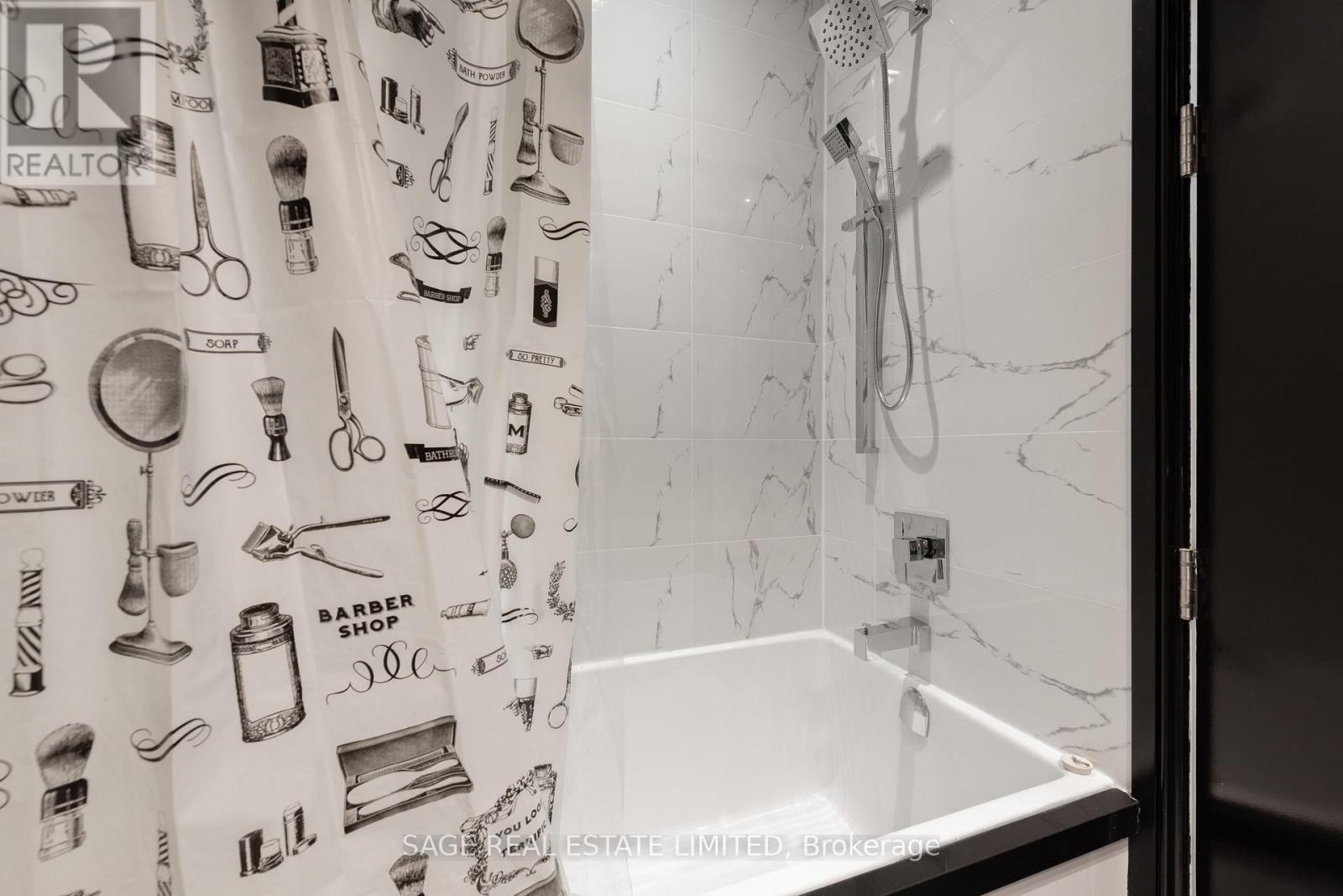 170 Silverthorne Avenue, Toronto, Ontario  M6N 3K3 - Photo 16 - W12597108