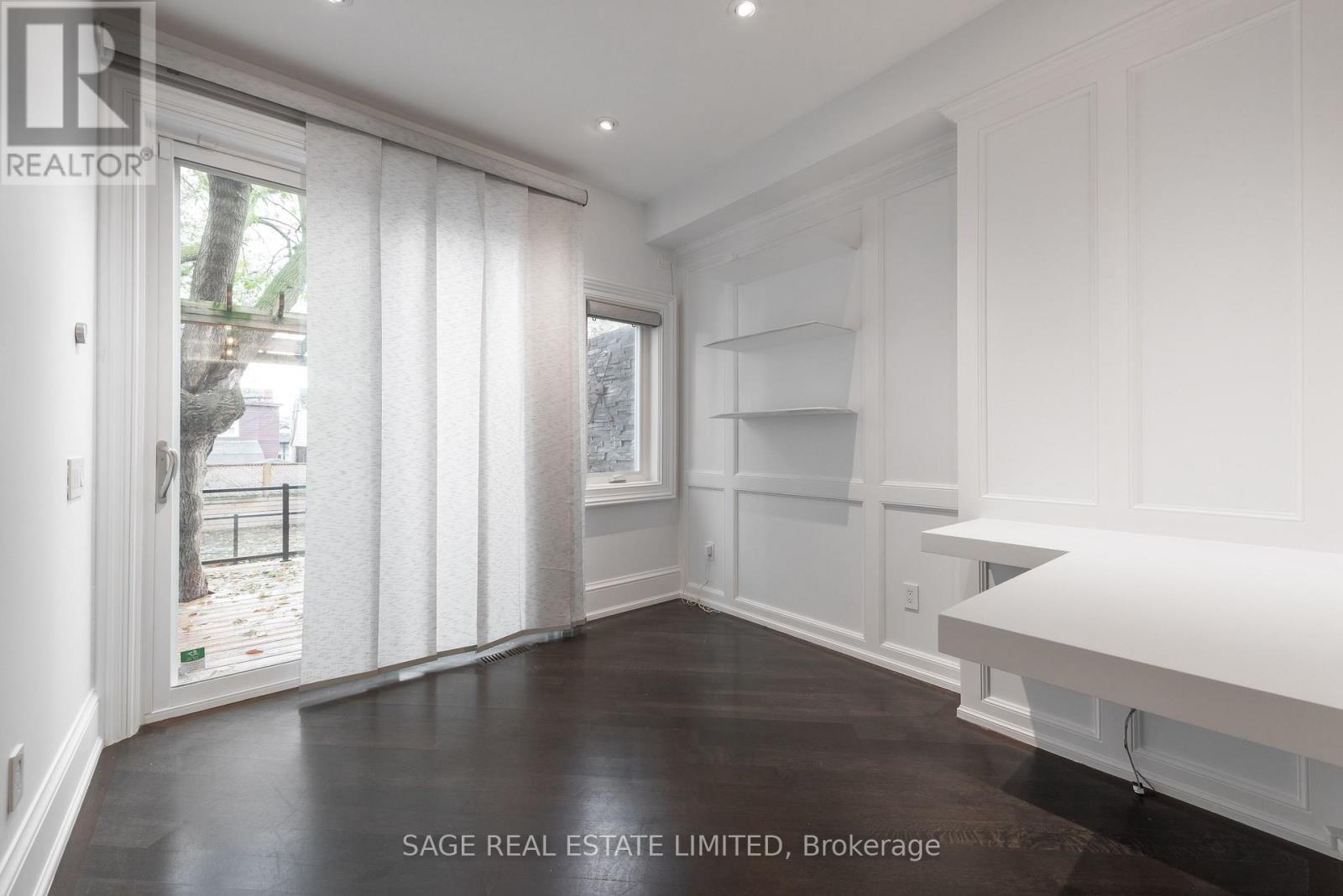 170 Silverthorne Avenue, Toronto, Ontario  M6N 3K3 - Photo 20 - W12597108