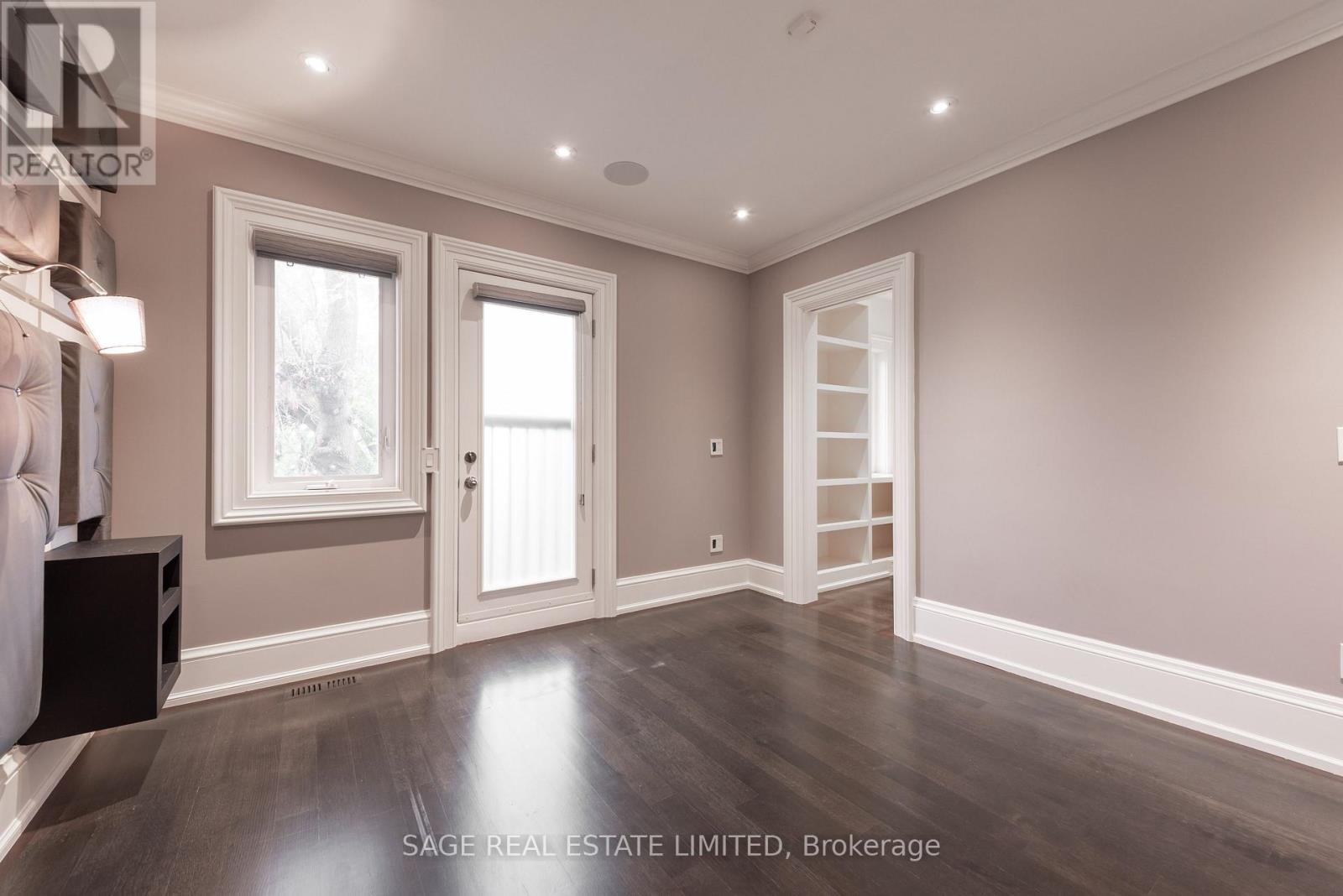 170 Silverthorne Avenue, Toronto, Ontario  M6N 3K3 - Photo 25 - W12597108