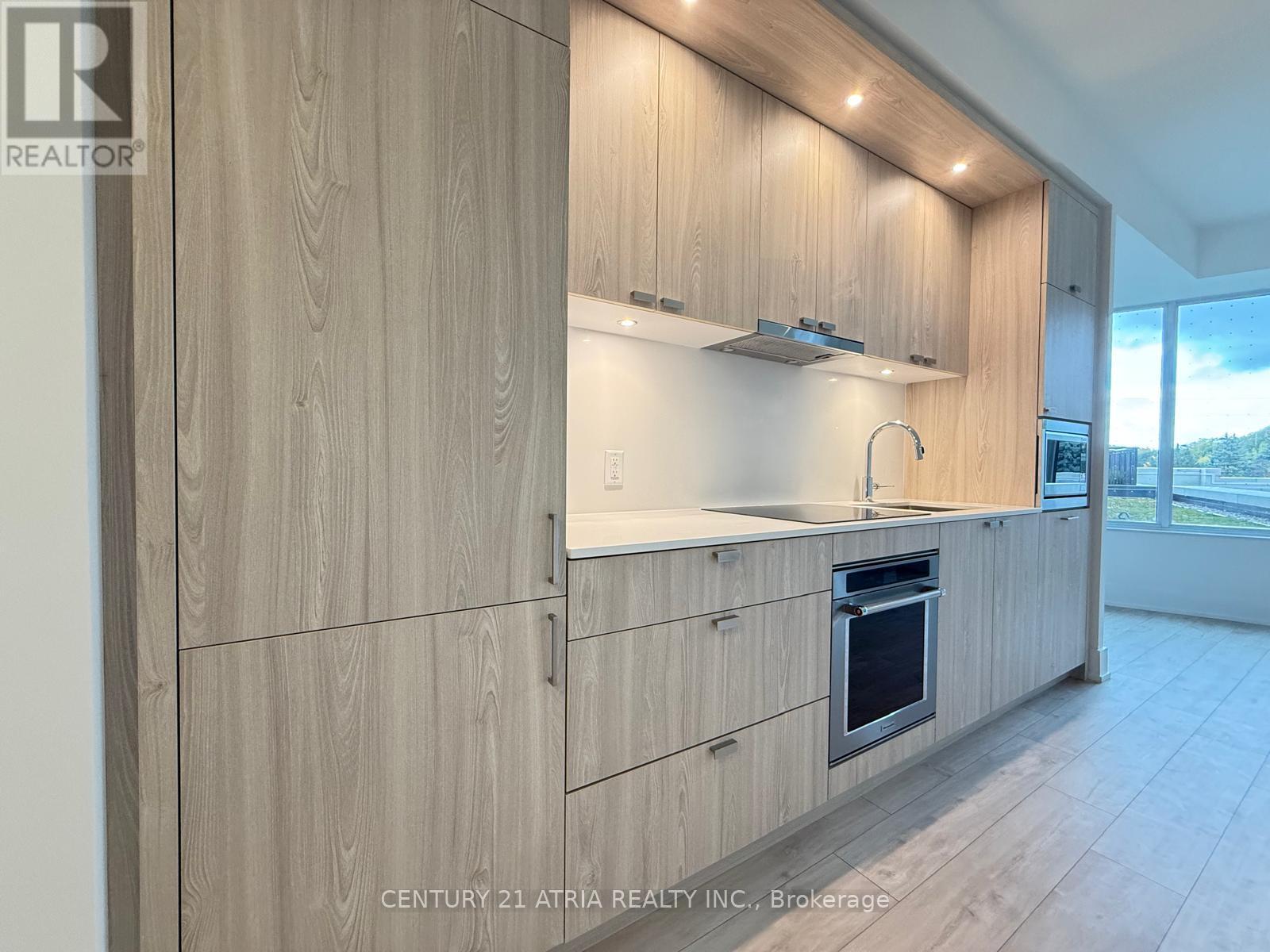 225 - 259 The Kingsway, Toronto, Ontario  M9A 0G2 - Photo 2 - W12597118