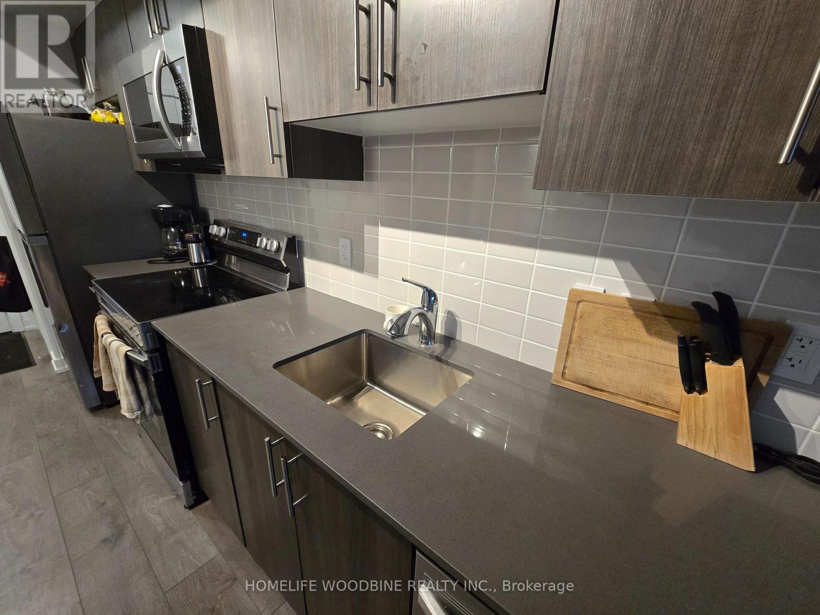 216 - 556 Marlee Avenue, Toronto, Ontario  M6B 0B1 - Photo 6 - W12597140