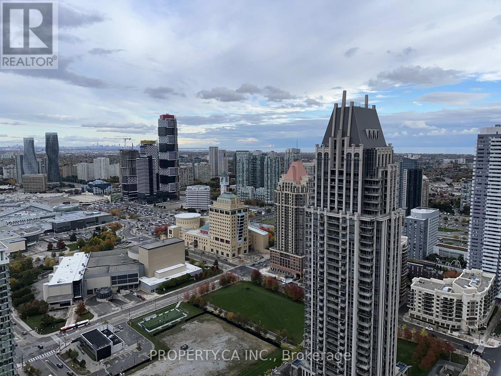 4002 - 430 Square One Drive, Mississauga, Ontario  L5B 0L6 - Photo 19 - W12597184