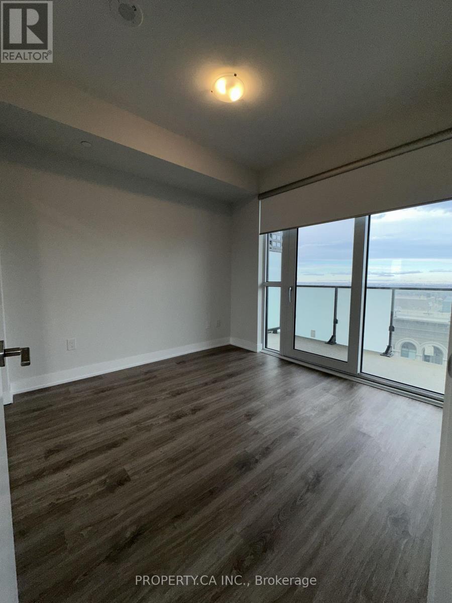 4002 - 430 Square One Drive, Mississauga, Ontario  L5B 0L6 - Photo 7 - W12597184