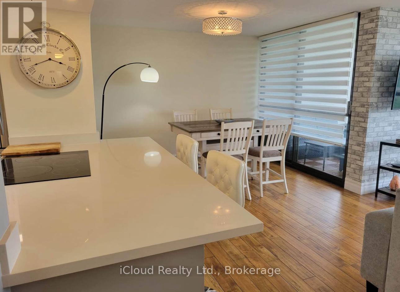 2018 - 1333 Bloor Street, Mississauga, Ontario  L4Y 3T6 - Photo 5 - W12597202