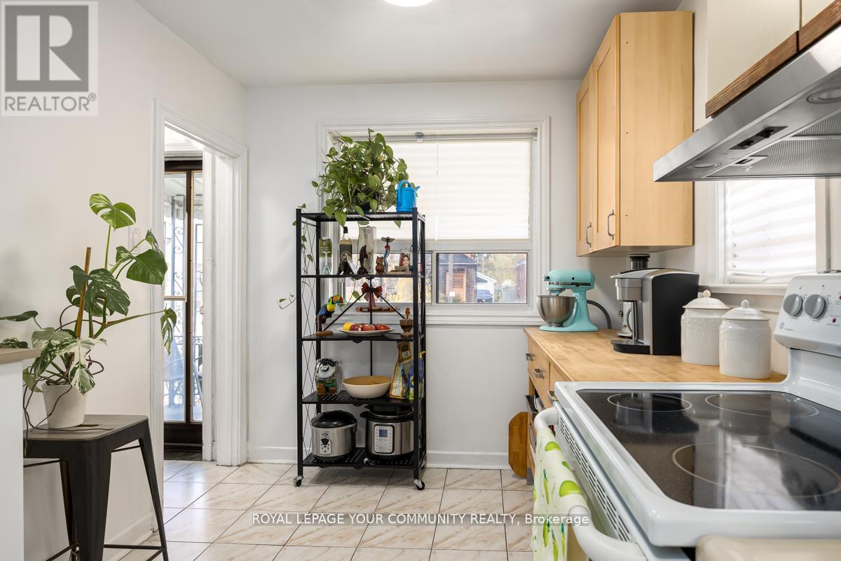 231 Church Street, Toronto, Ontario  M9N 1N9 - Photo 8 - W12597226