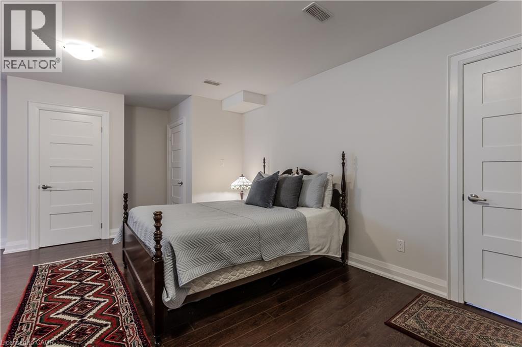 694 Cedar Avenue, Burlington, Ontario  L7T 2R7 - Photo 46 - 40772886