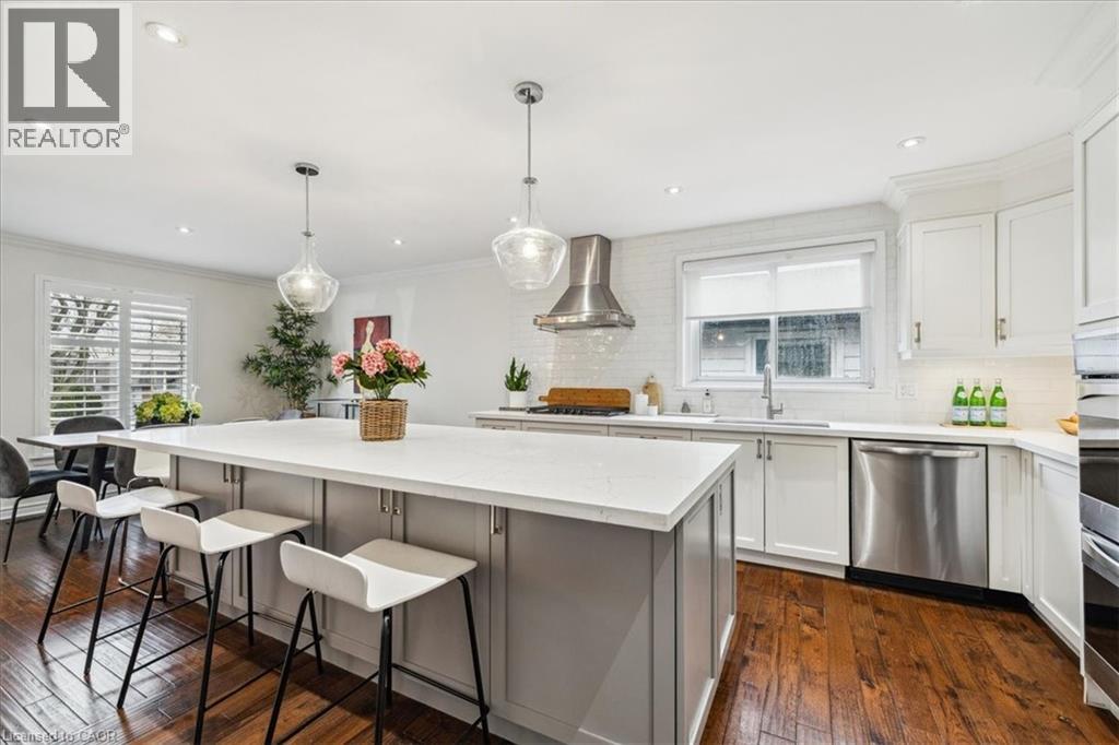 692 Catalina Crescent, Burlington, Ontario  L7L 5B8 - Photo 9 - 40774844