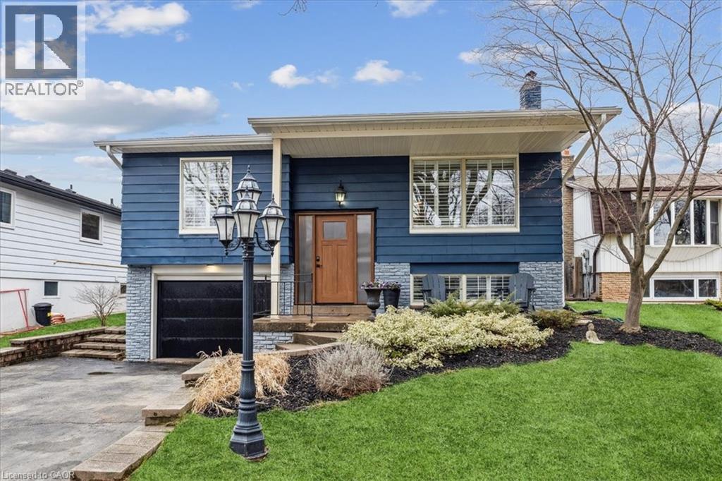 692 Catalina Crescent, Burlington, Ontario  L7L 5B8 - Photo 2 - 40774844