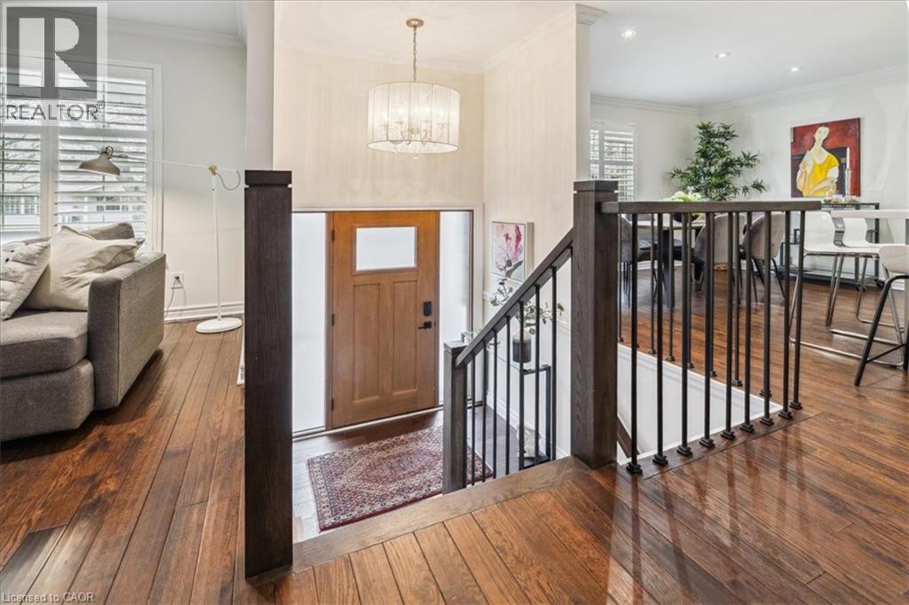 692 Catalina Crescent, Burlington, Ontario  L7L 5B8 - Photo 5 - 40774844