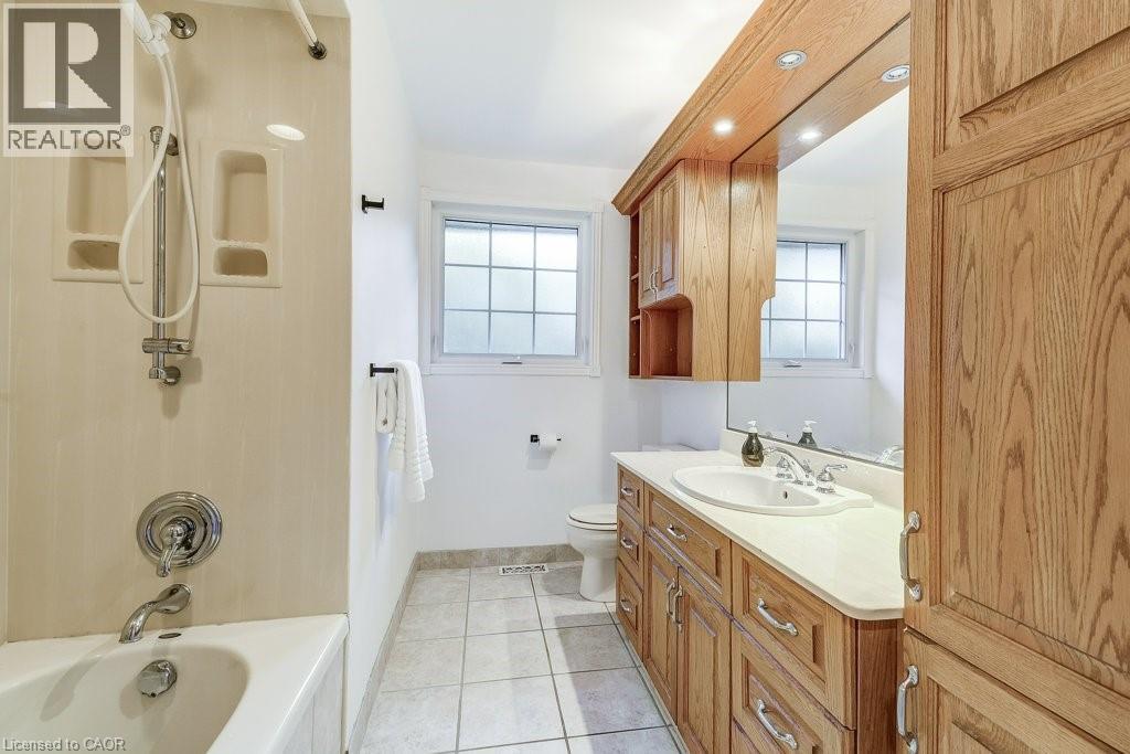 420 Concession 8 Road E, Flamborough, Ontario  L0R 2H0 - Photo 10 - 40781804