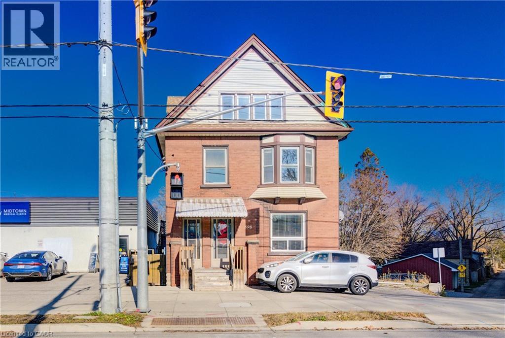 698 King Street W, Kitchener, Ontario  N2G 1E2 - Photo 1 - 40791675