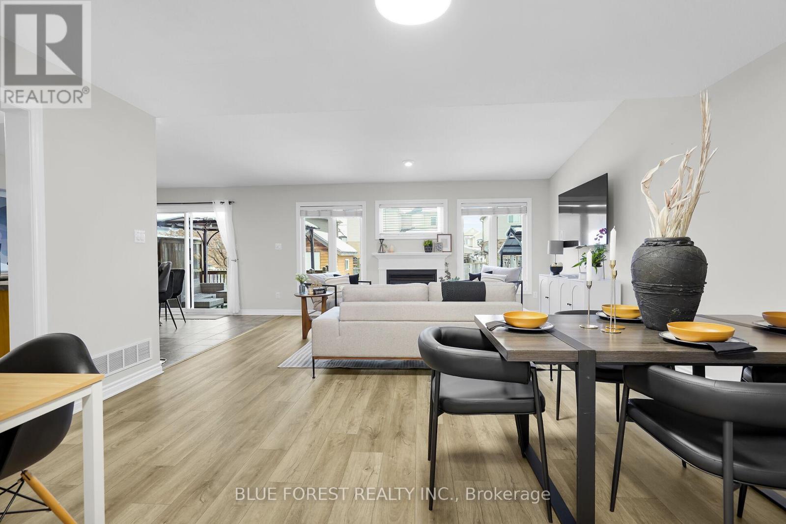 2408 Asima Drive, London South, Ontario  N6M 0B3 - Photo 10 - X12597242