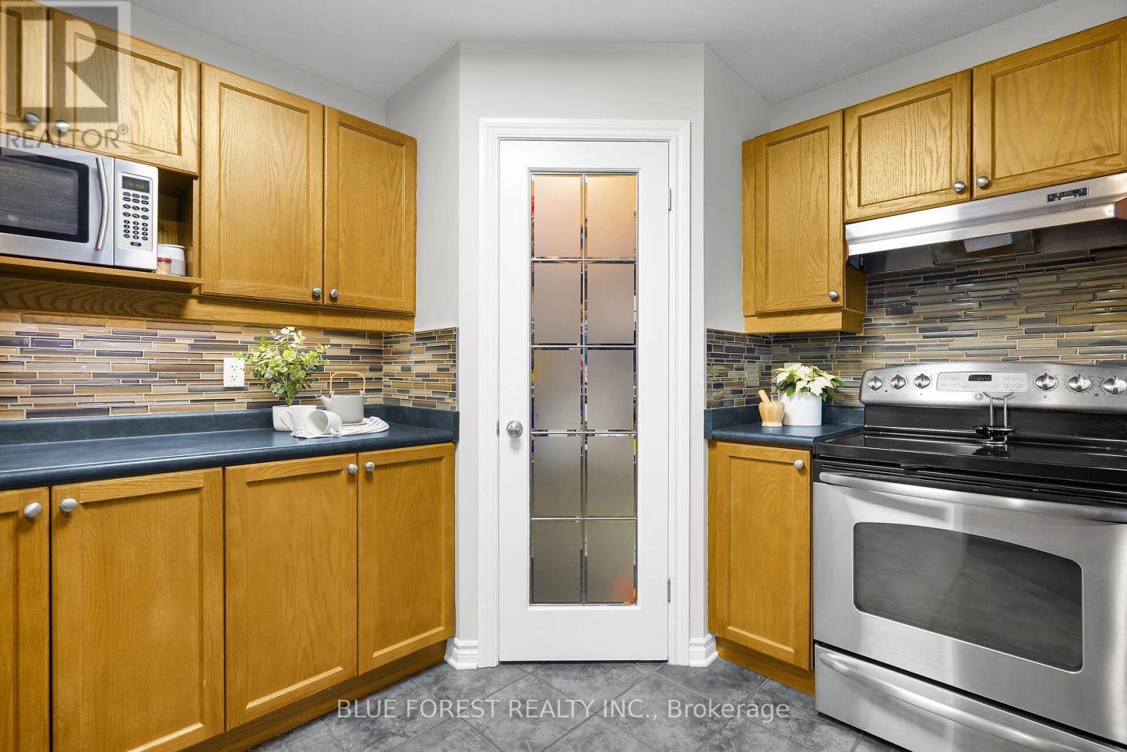 2408 Asima Drive, London South, Ontario  N6M 0B3 - Photo 16 - X12597242