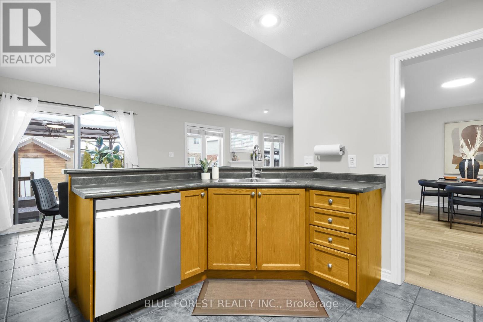 2408 Asima Drive, London South, Ontario  N6M 0B3 - Photo 19 - X12597242