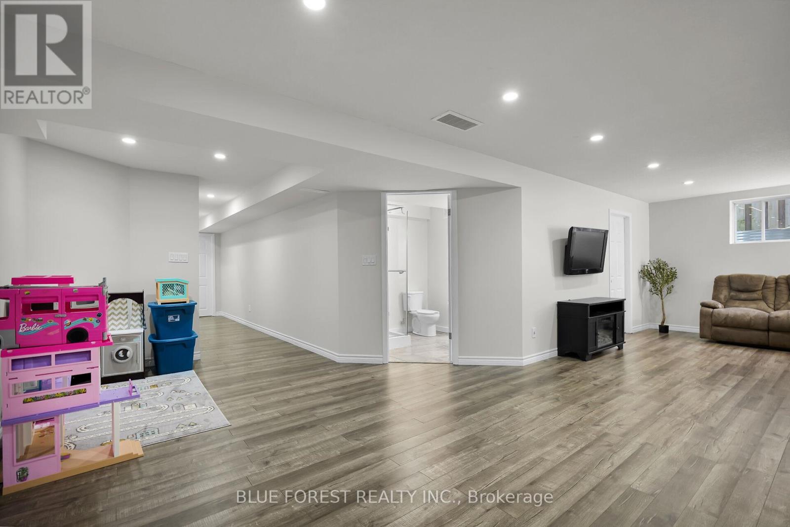 2408 Asima Drive, London South, Ontario  N6M 0B3 - Photo 37 - X12597242