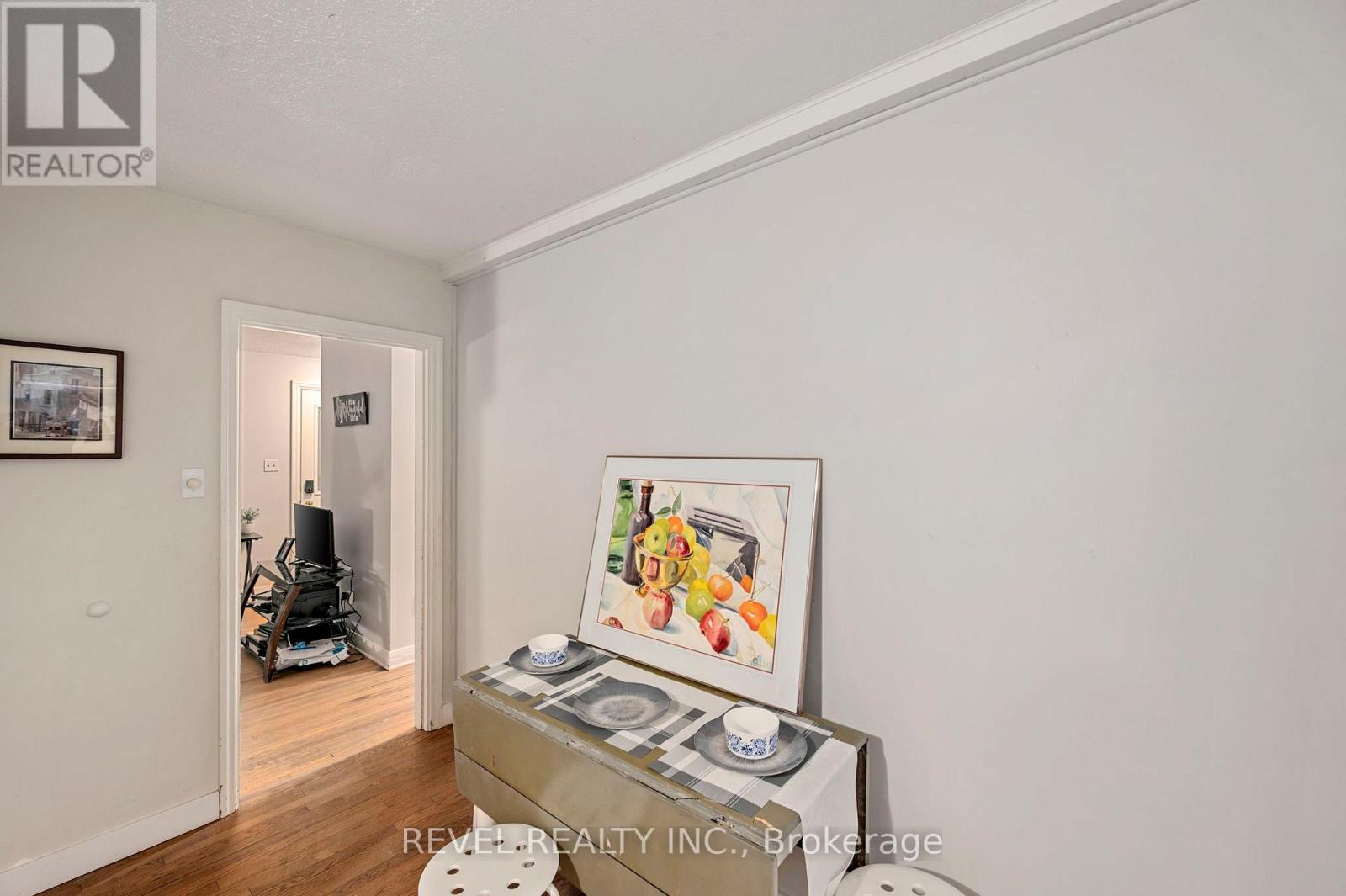 629 Victoria Street, Strathroy-Caradoc, Ontario  N7G 3C3 - Photo 10 - X12597284